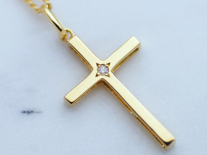 K18 イエローゴールド ダイヤモンド0 01ct クロス ペンダント 18金 18k ネックレス デザイン Valuable